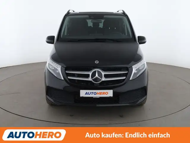 Mercedes-Benz V-Class view 9