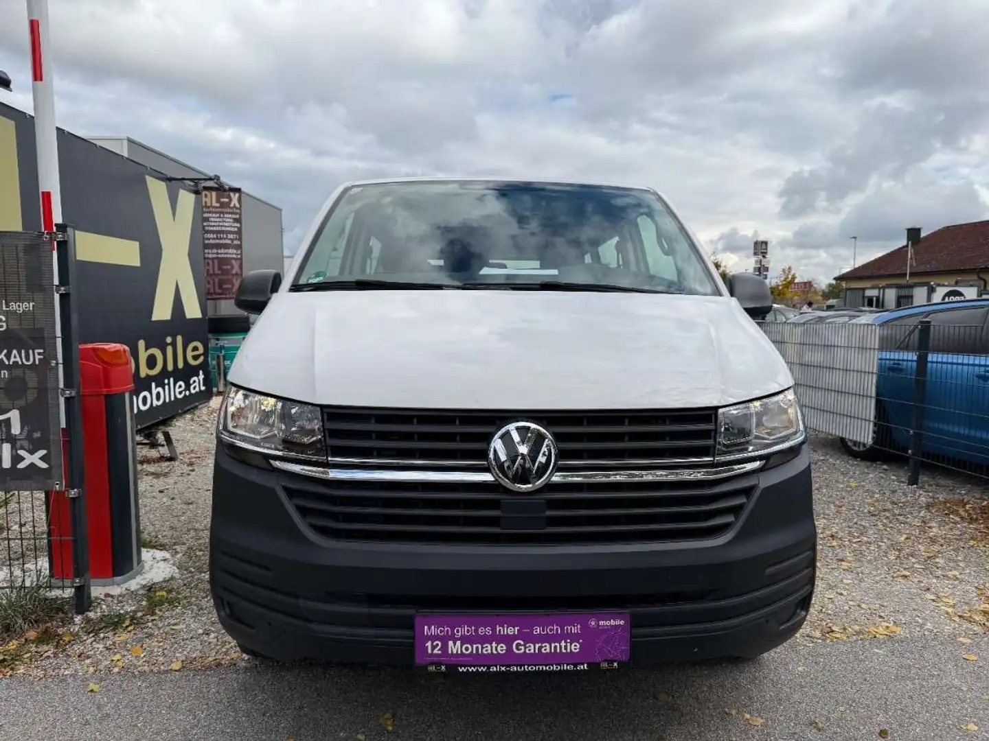 Volkswagen T6 Kombi LR MD 2,0 TDI BMT DSG Weiß - 2