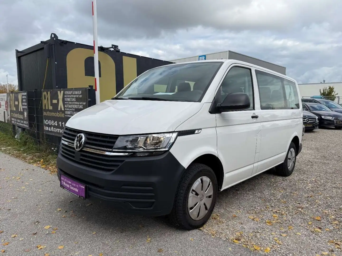 Volkswagen T6 Kombi LR MD 2,0 TDI BMT DSG Weiß - 1