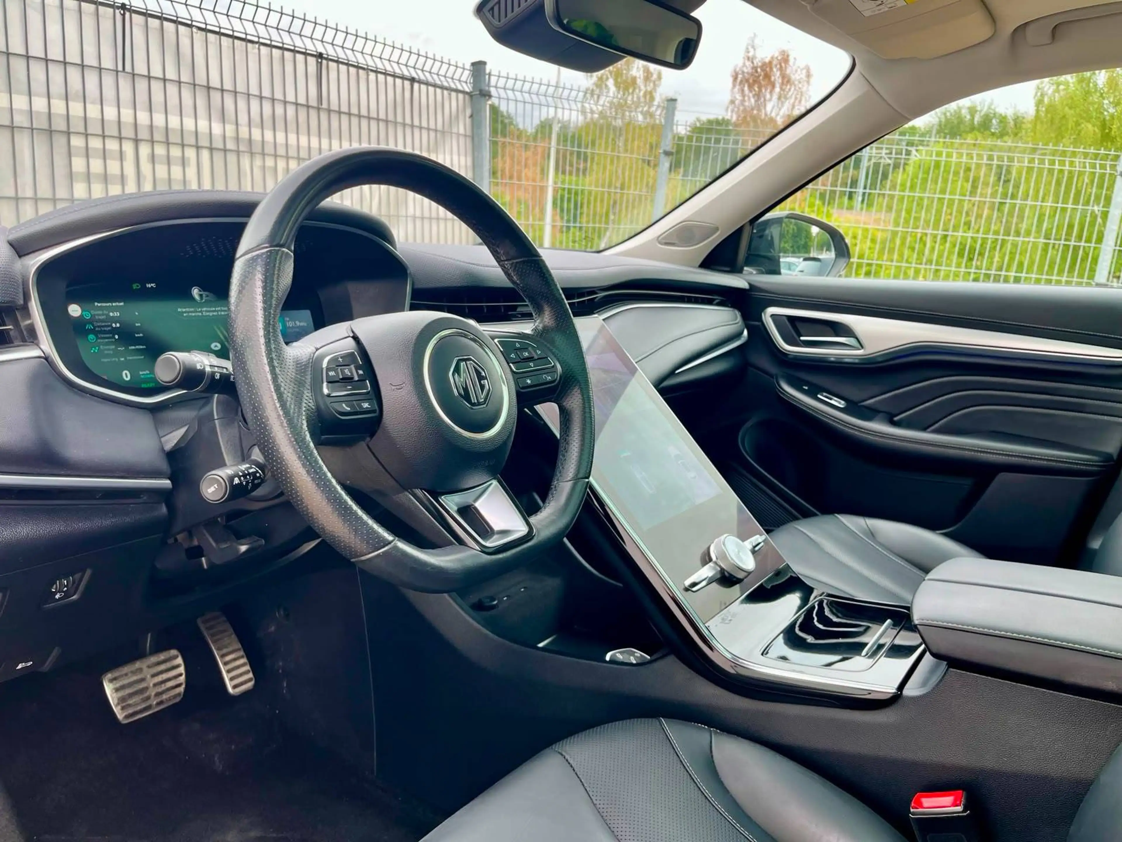 MG Marvel R 70 kWh Performance AWD LED/CUIR/TOIT-OUV/SIEGES-CHAUF/CAMERA360°/ACC — photo 11