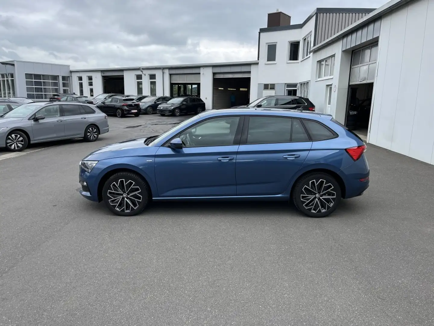 Skoda Scala 1.5 TSI DSG Drive 125€ m. 20% Anzahlung Virtual Bleu - 2