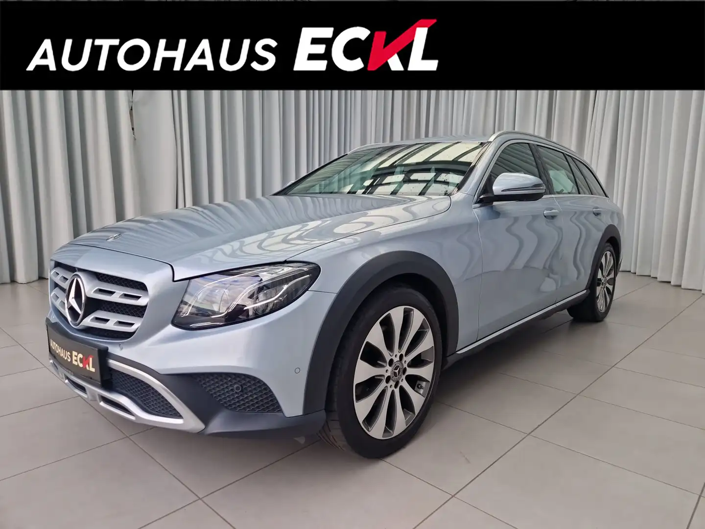 Mercedes-Benz E 220 d 4MATIC All-Terrain T-Modell SpurW HUD Grau - 1