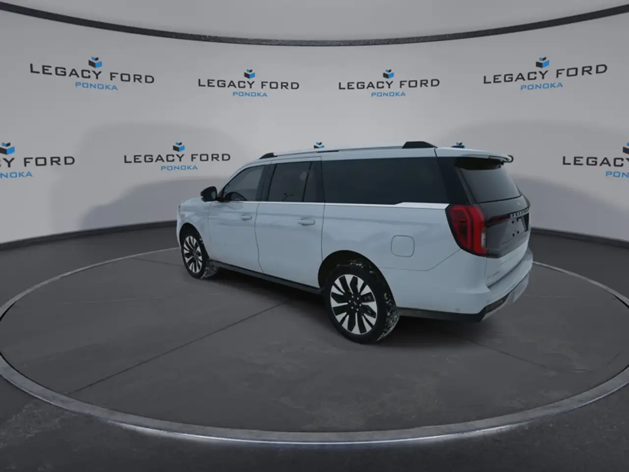 Ford Expedition снимка Ford Expedition