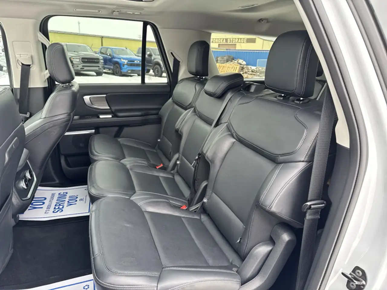 Ford Expedition снимка Ford Expedition