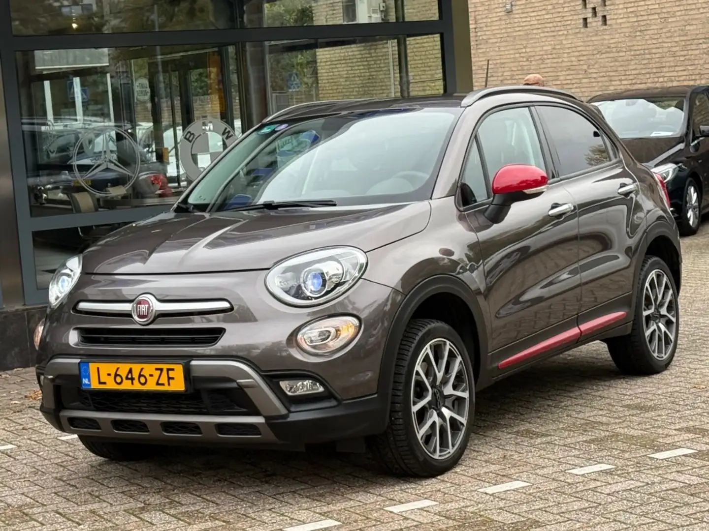Fiat 500X 1.4 T MultiAir Lounge Automaat Navi Xenon Bruin - 2