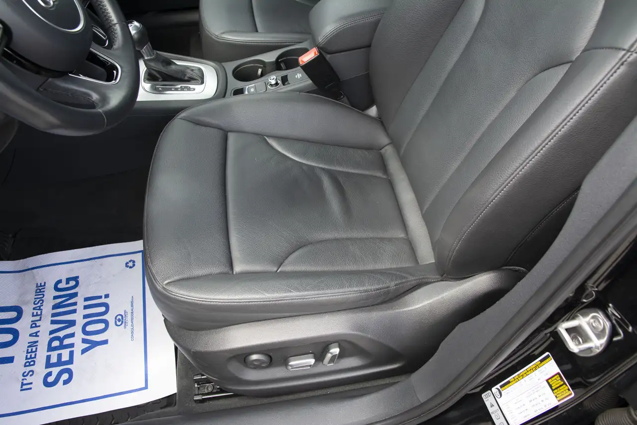 Audi Q3 снимка Audi Q3
