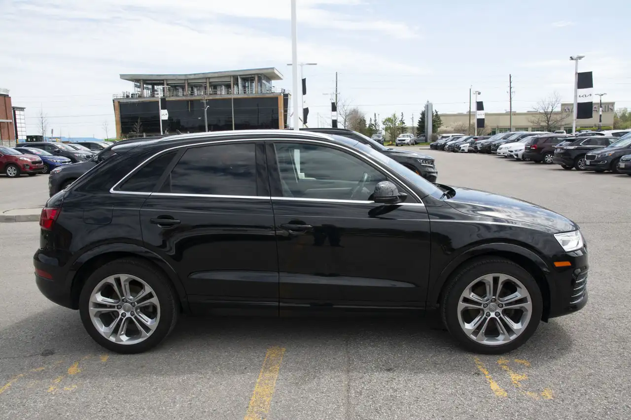 Audi Q3 снимка Audi Q3