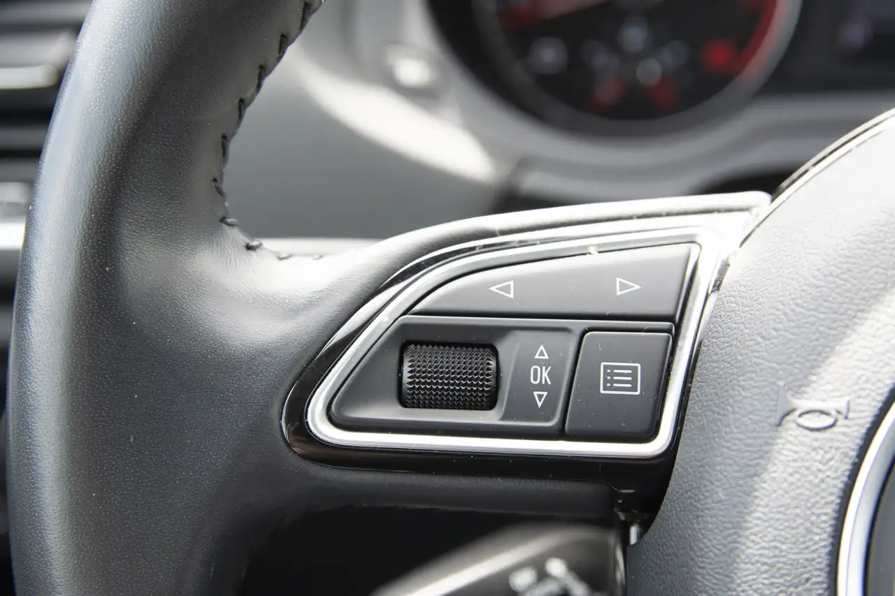 Audi Q3 снимка Audi Q3