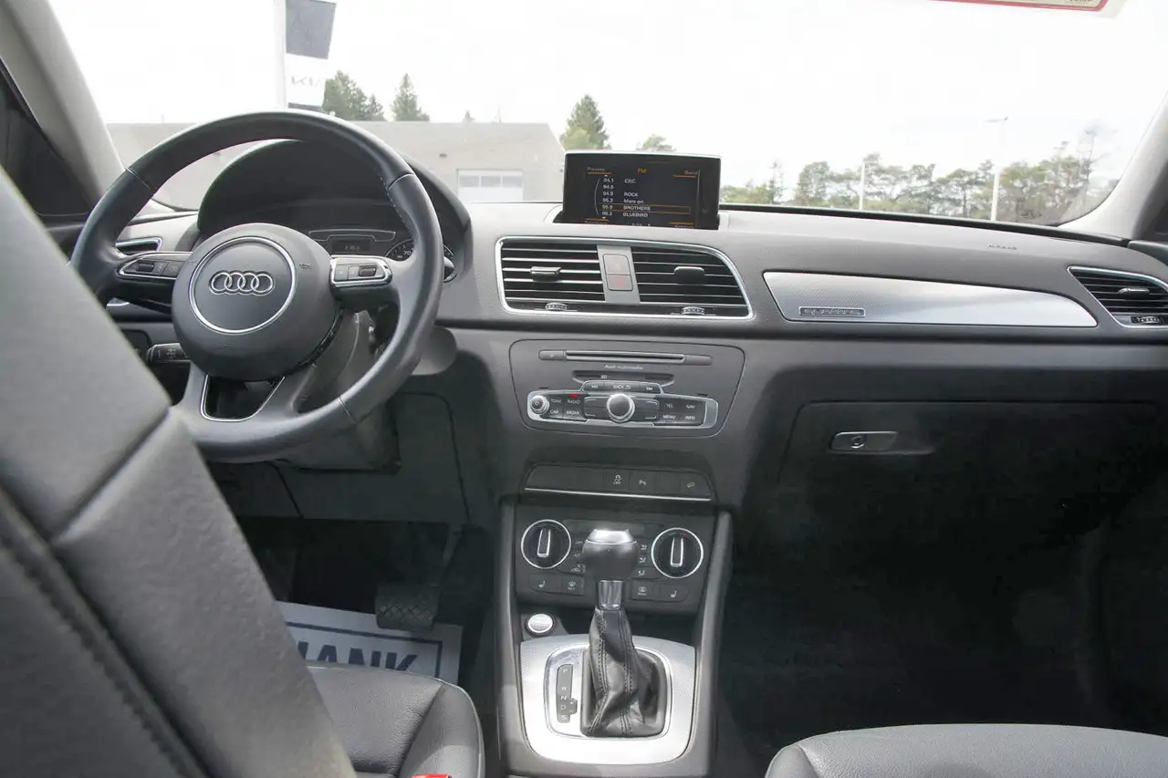 Audi Q3 снимка Audi Q3