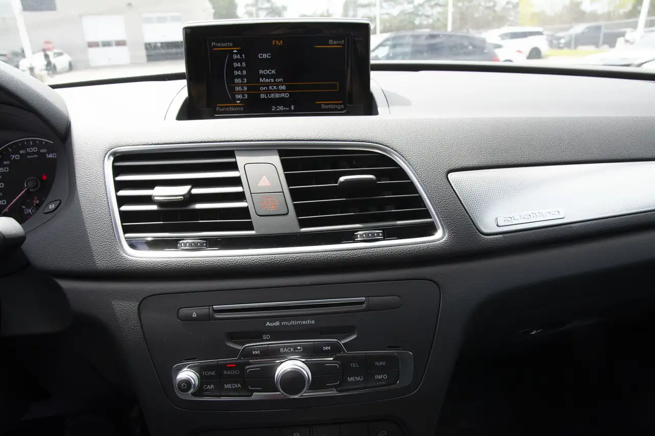 Audi Q3 снимка Audi Q3