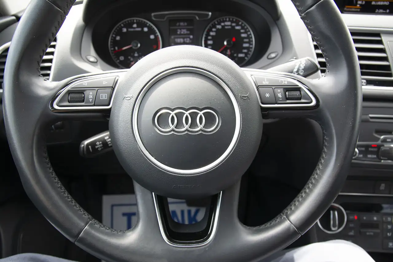 Audi Q3 снимка Audi Q3