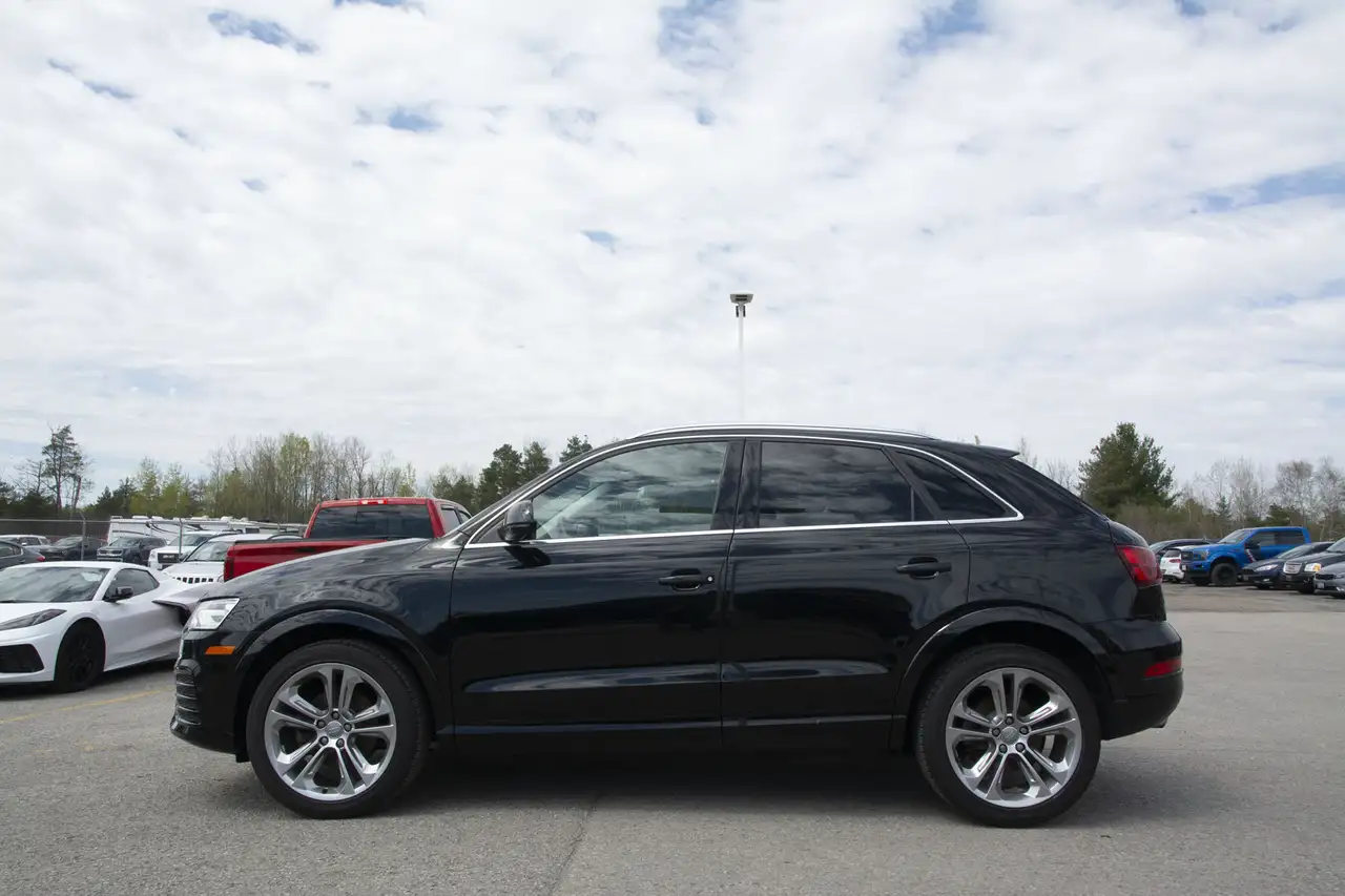 Audi Q3 снимка Audi Q3