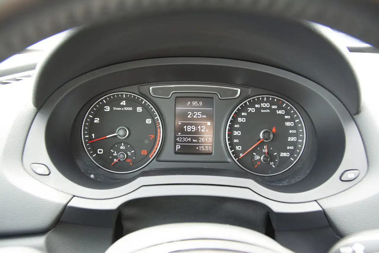 Audi Q3 снимка Audi Q3