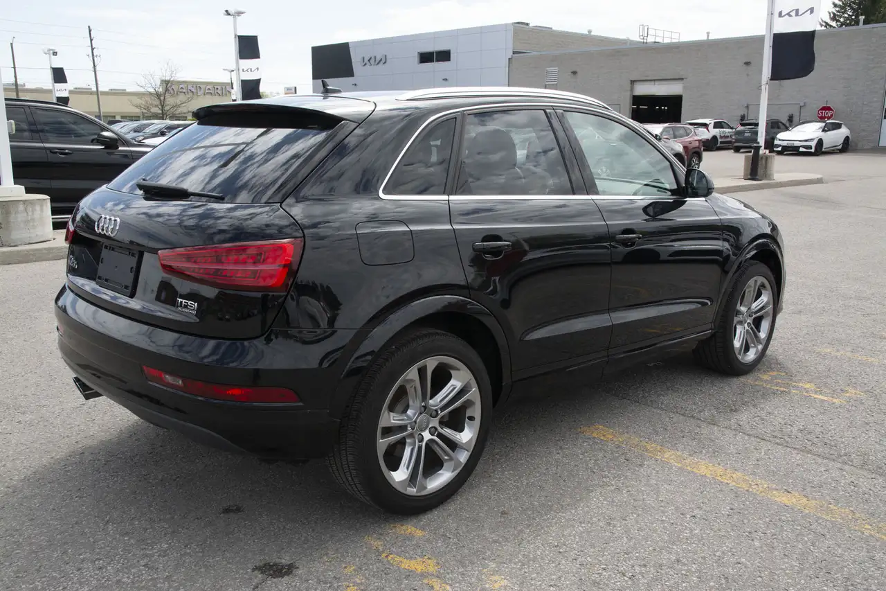 Audi Q3 снимка Audi Q3