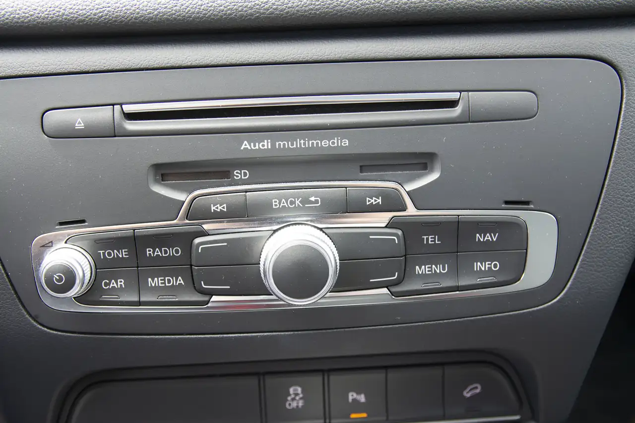 Audi Q3 снимка Audi Q3