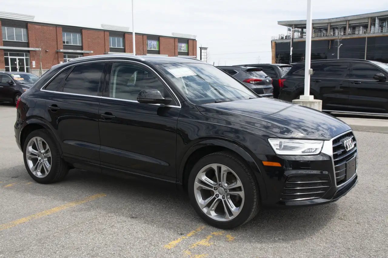 Audi Q3 снимка Audi Q3