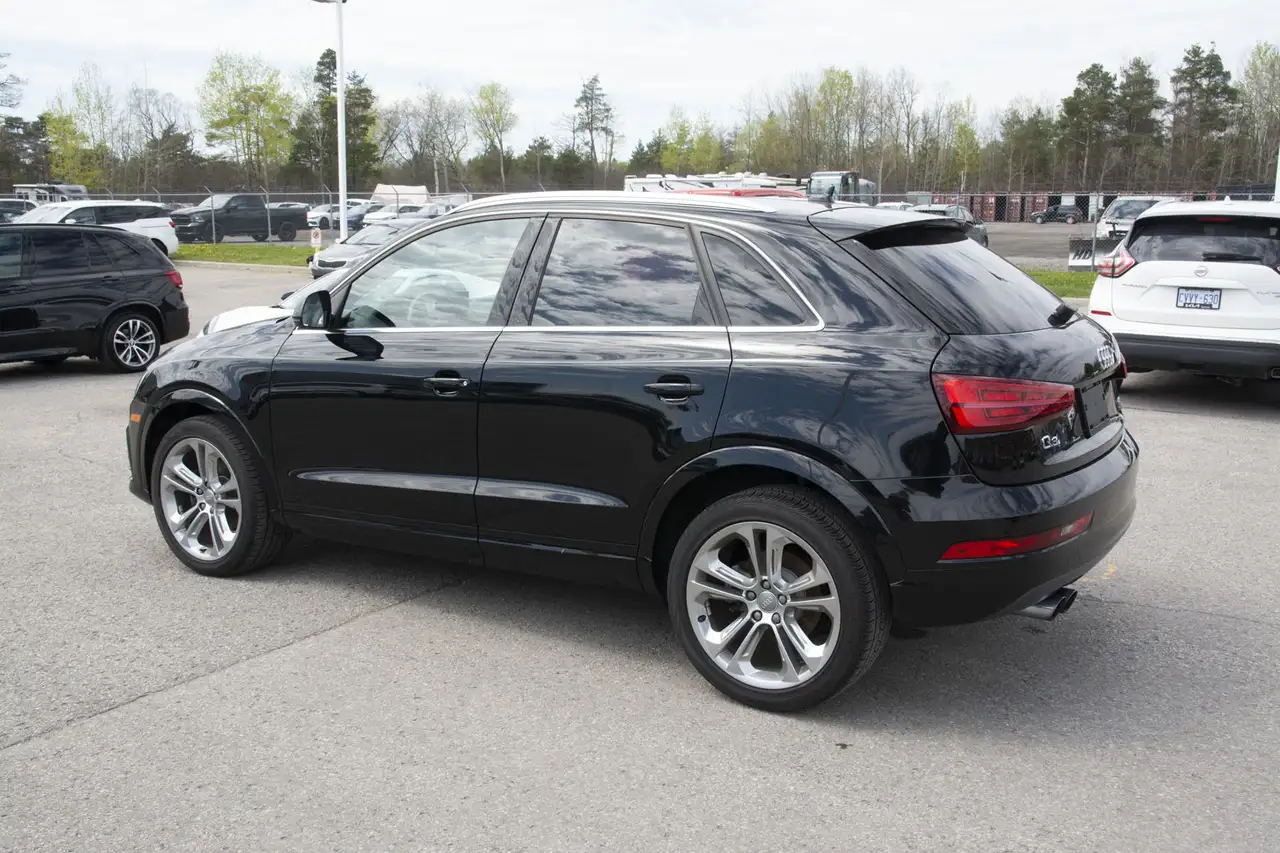 Audi Q3 снимка Audi Q3