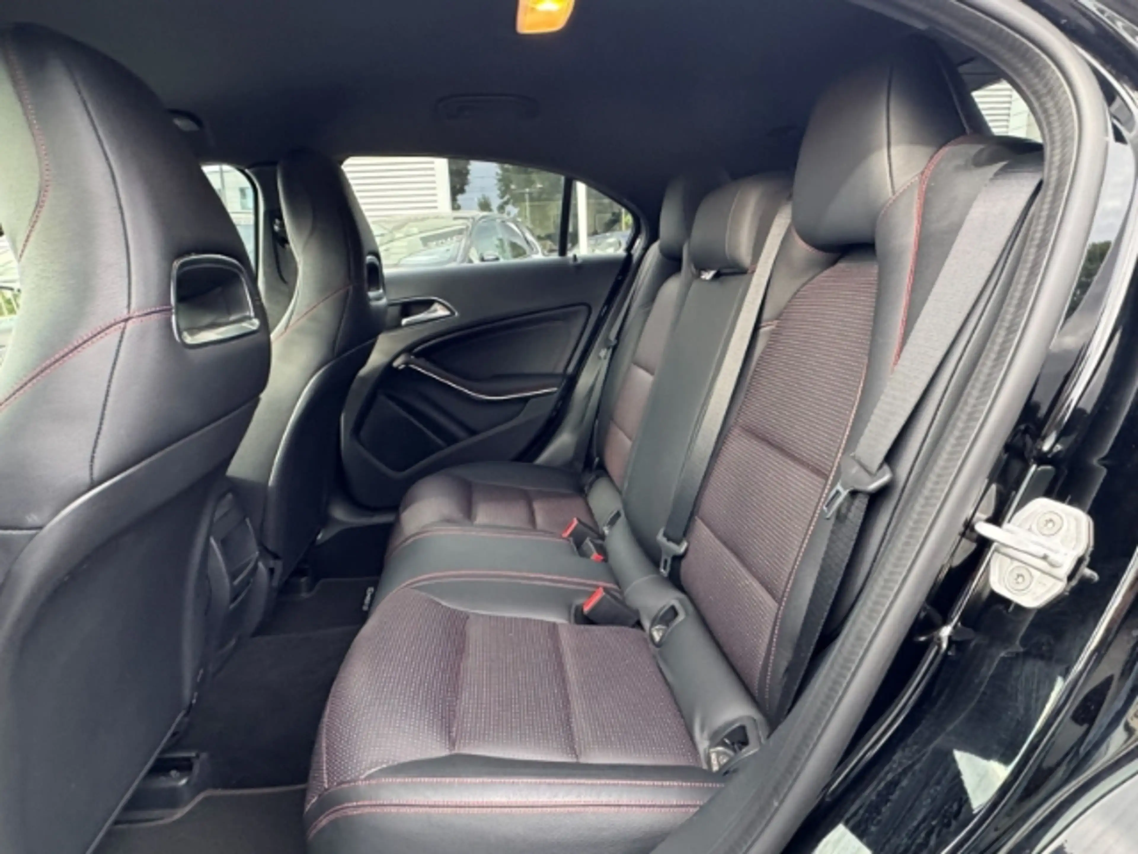 Mercedes-Benz A 250 4Matic Street Style — photo 7