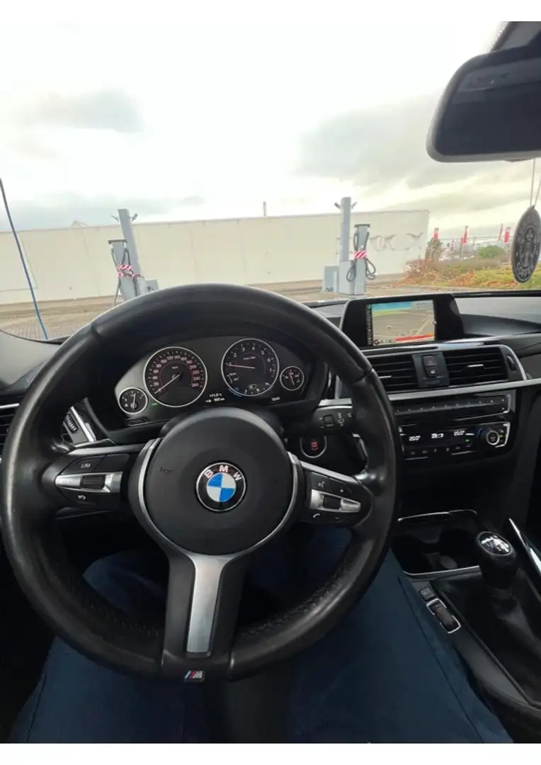BMW 330 330i M Sport Blau - 2