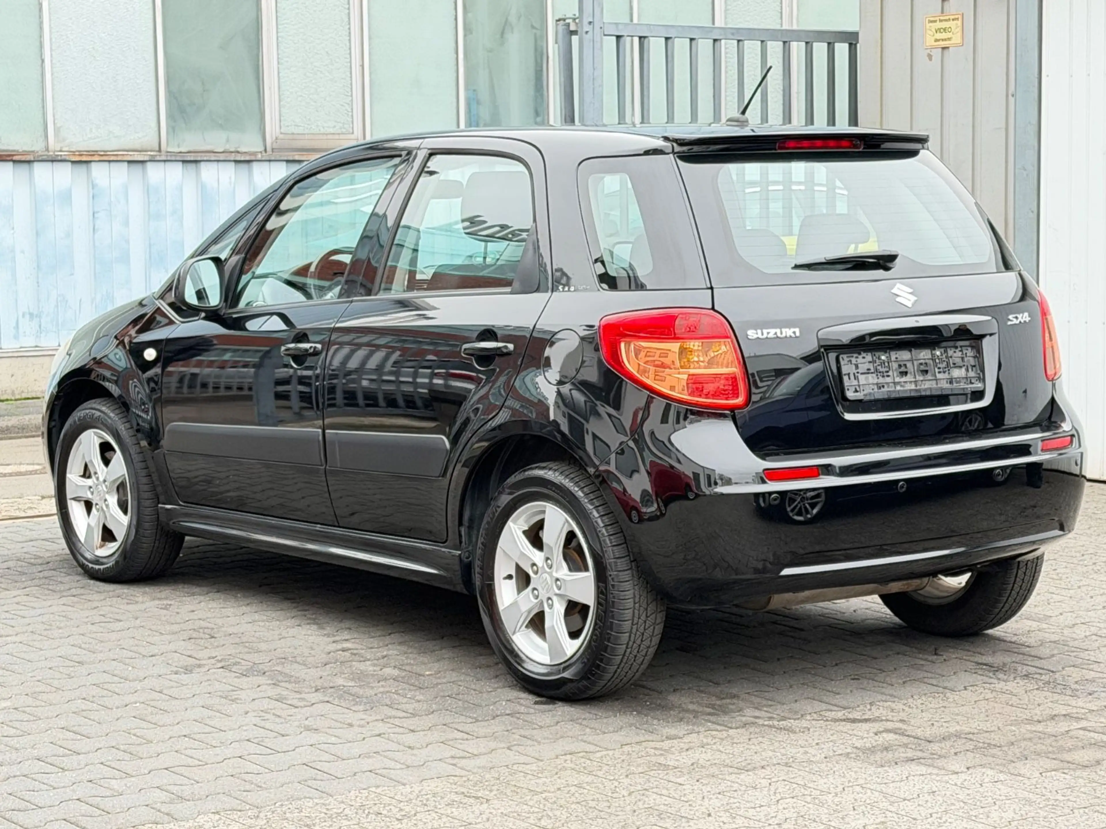 Suzuki SX4 Club — photo 7