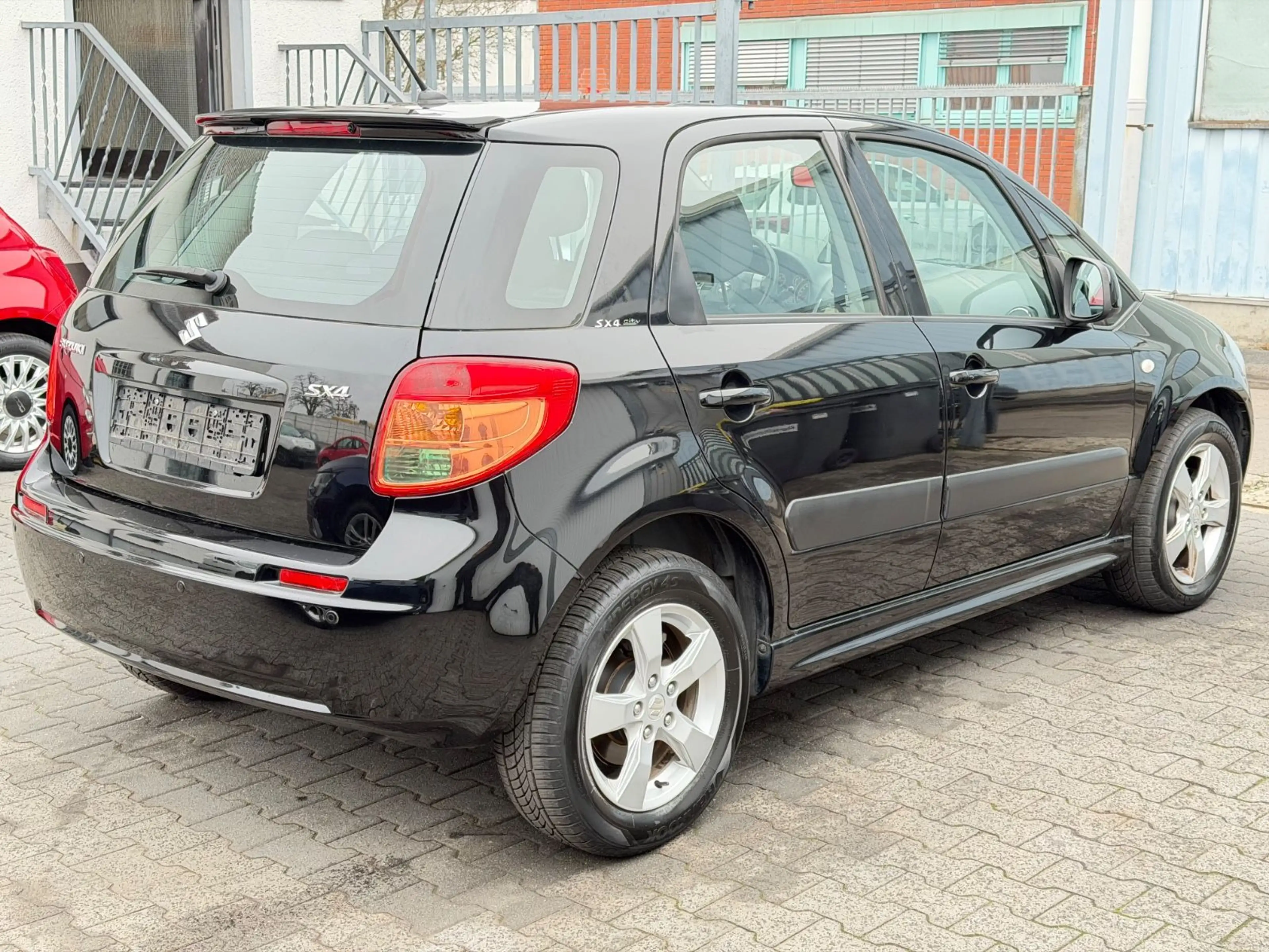 Suzuki SX4 Club — photo 5