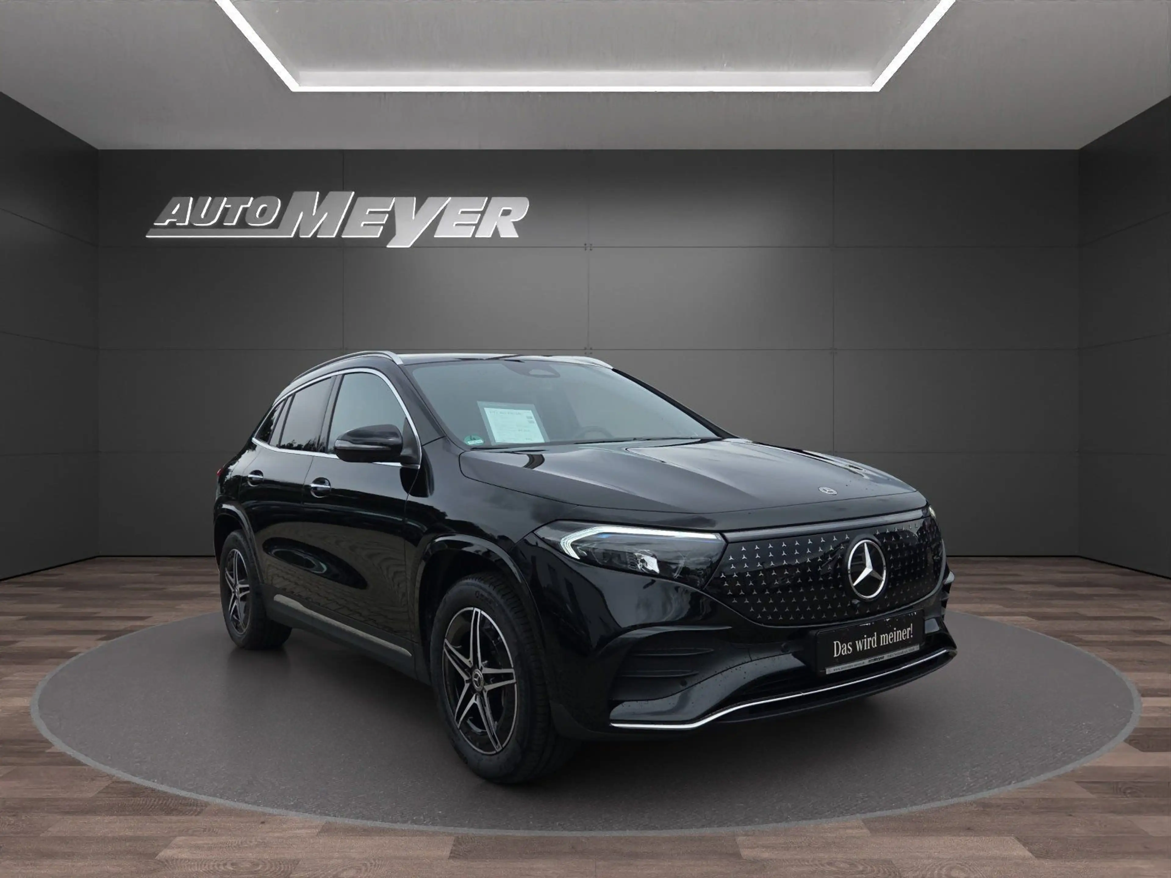 Mercedes-Benz EQA 300 4M AMG PREMIUM+AHK+PANO+FAHRASSI+HUD+360 — photo 2