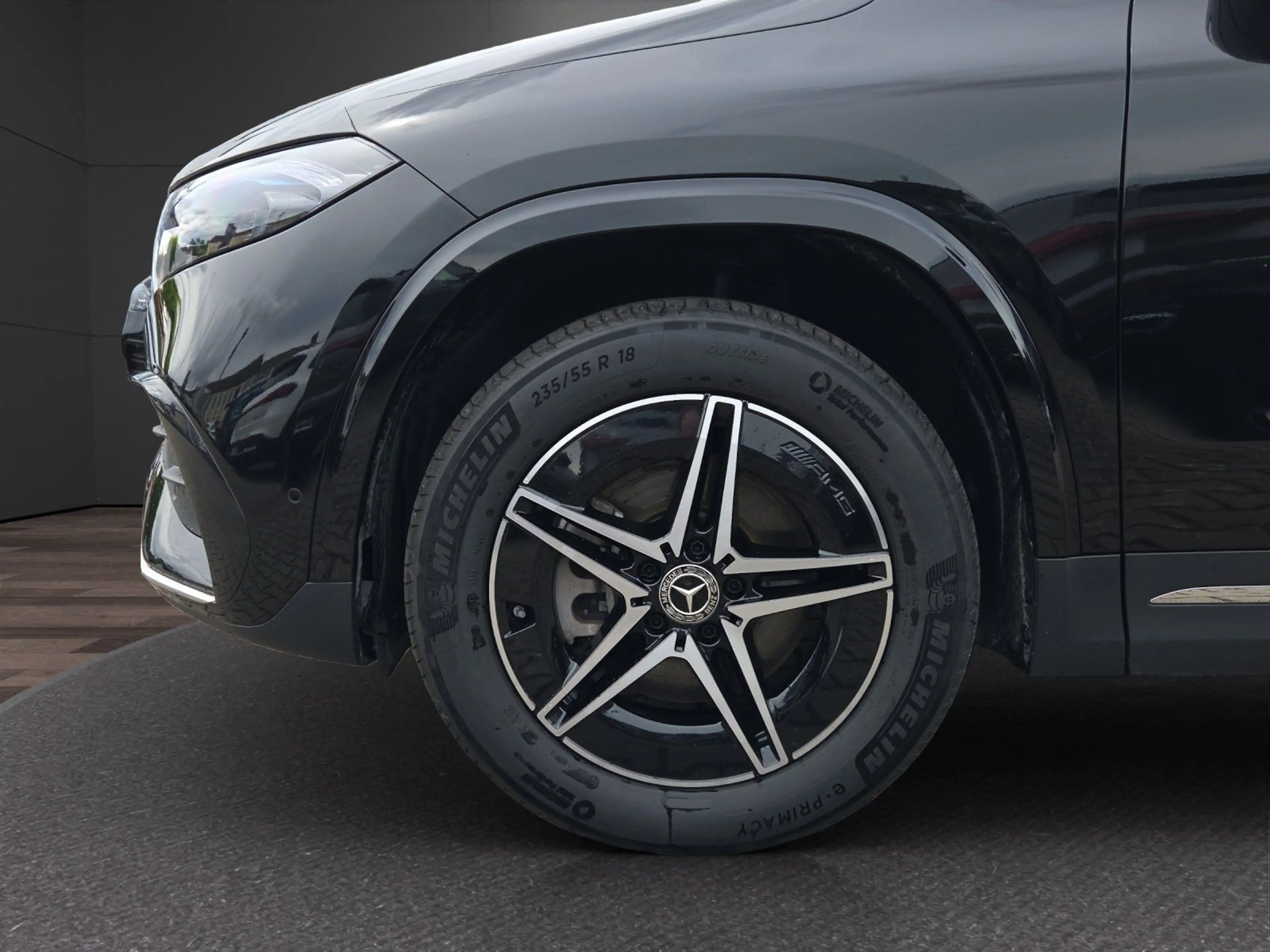 Mercedes-Benz EQA 300 4M AMG PREMIUM+AHK+PANO+FAHRASSI+HUD+360 — photo 12