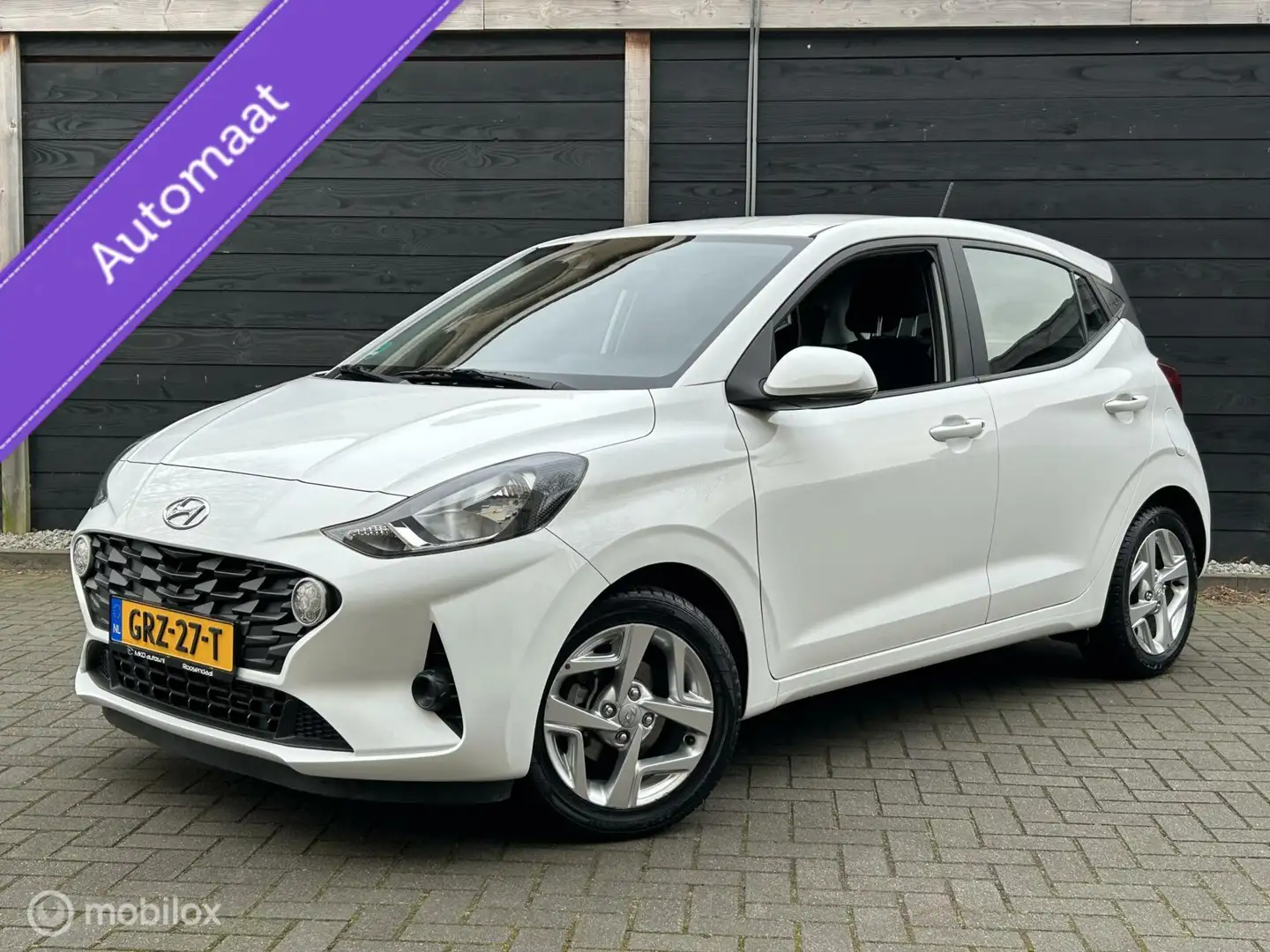 Hyundai i10 1.0 Comfort AUTOMAAT / facelift / Carplay / LM / P Wit - 1