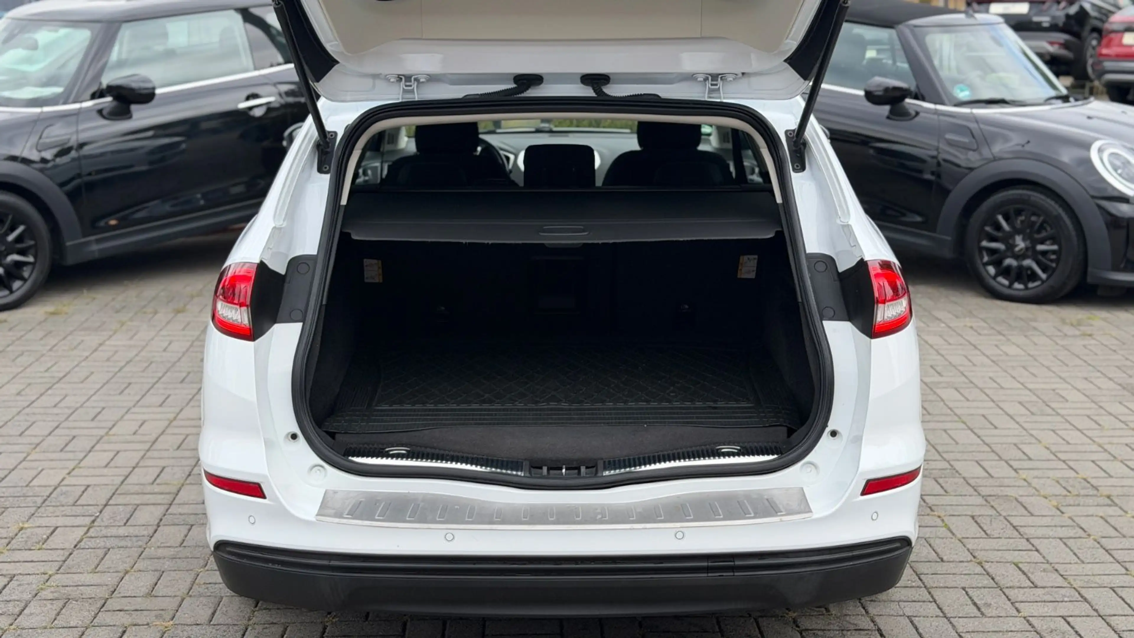 Ford Mondeo Turnier Automatik — photo 13