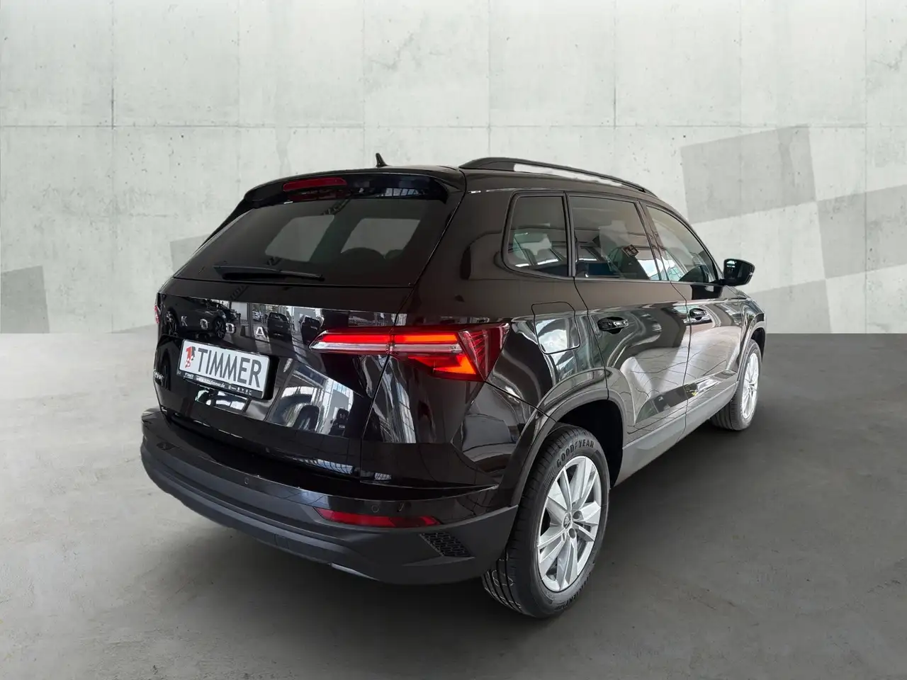Skoda Karoq AMBITION 2.0 TDI 115PS DSG +AHK+LED+ACC+RKAM+VIRT, миниатюра 5