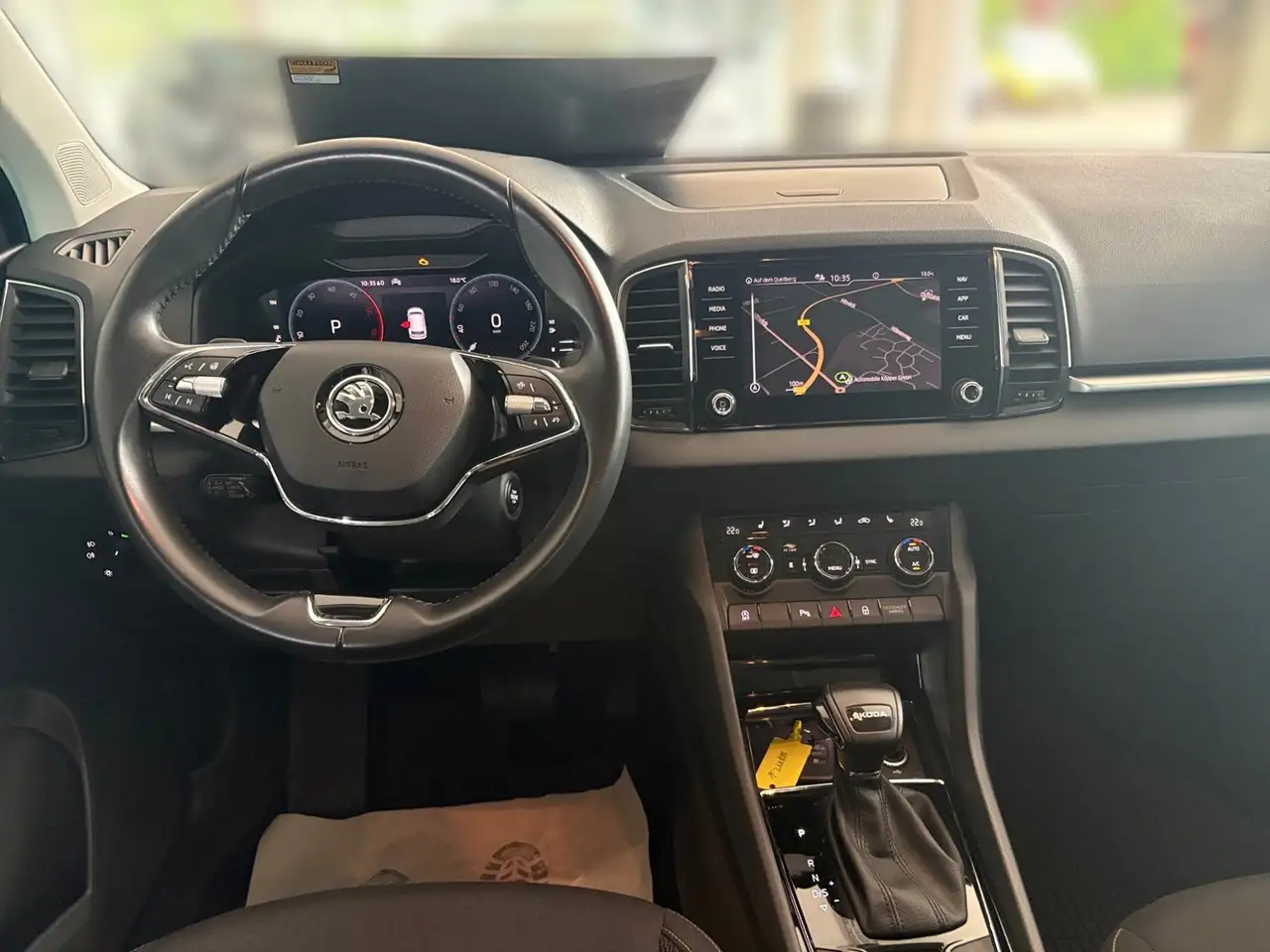 Skoda Karoq AMBITION 2.0 TDI 115PS DSG +AHK+LED+ACC+RKAM+VIRT, миниатюра 11