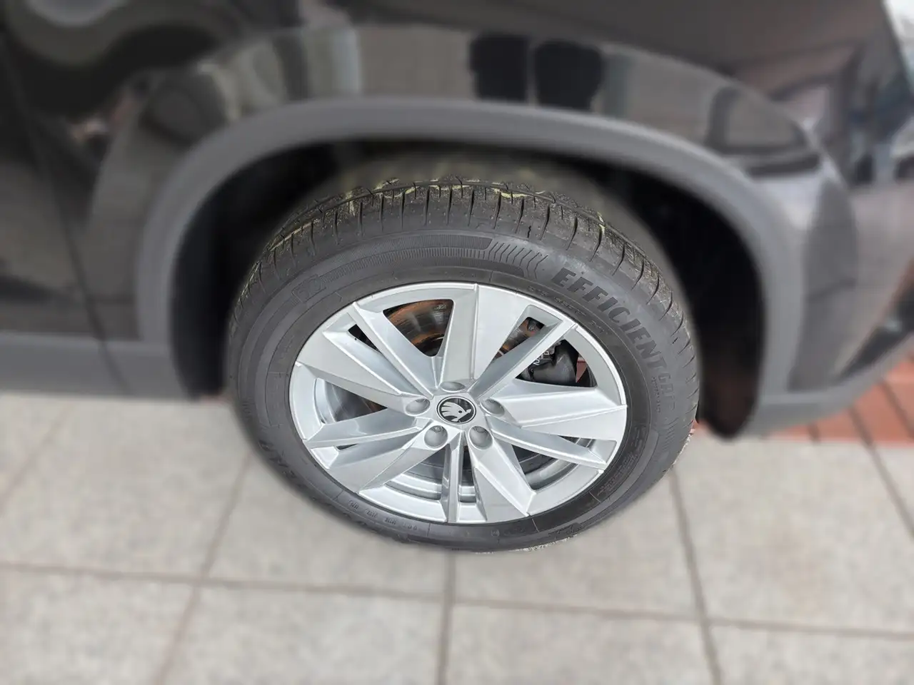 Skoda Karoq AMBITION 2.0 TDI 115PS DSG +AHK+LED+ACC+RKAM+VIRT, миниатюра 8