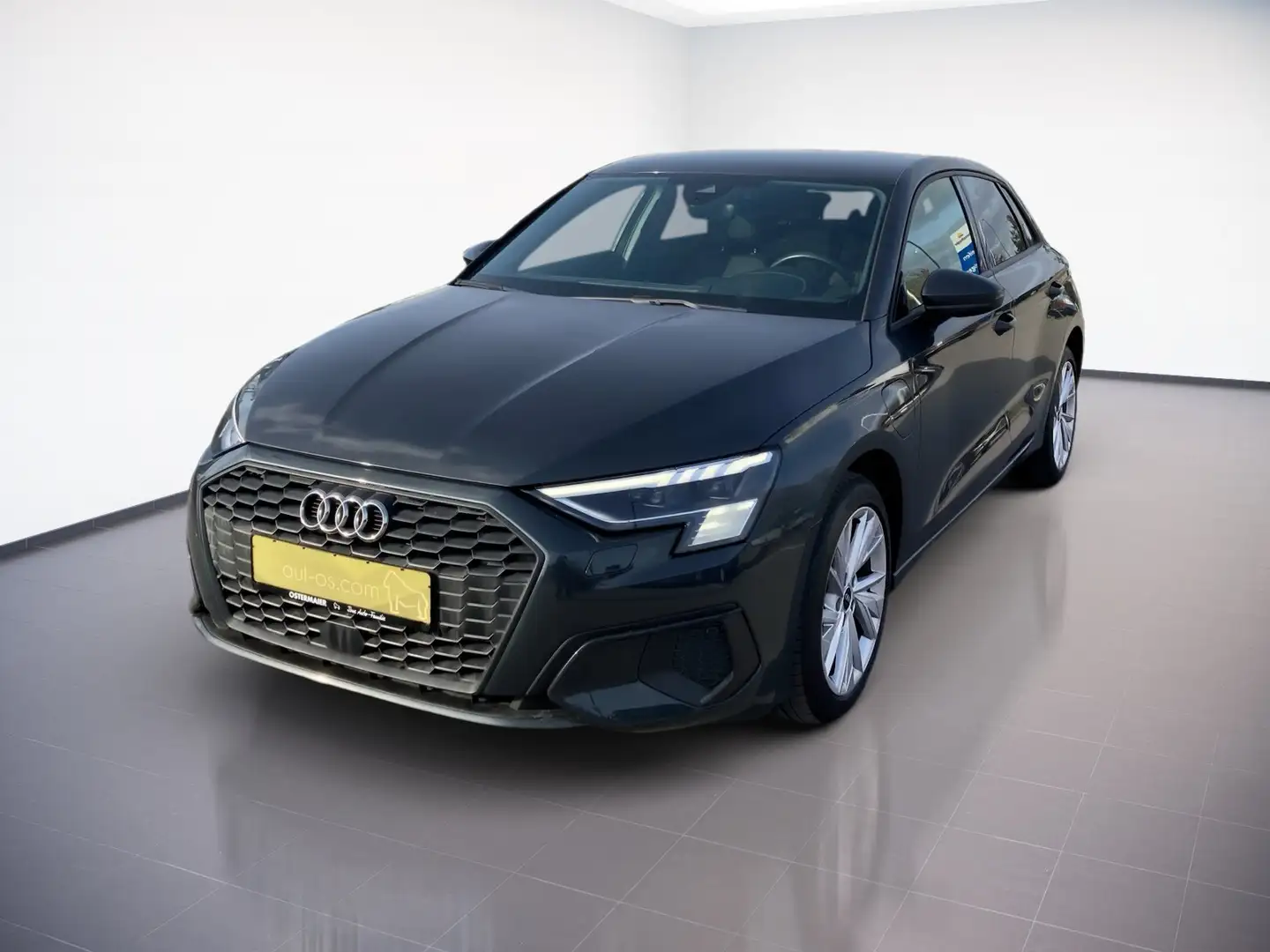 Audi A3 Sportback 40TFSI e MATRIX.VIRTUAL.SHZG.AHK.NAVI Grau - 2