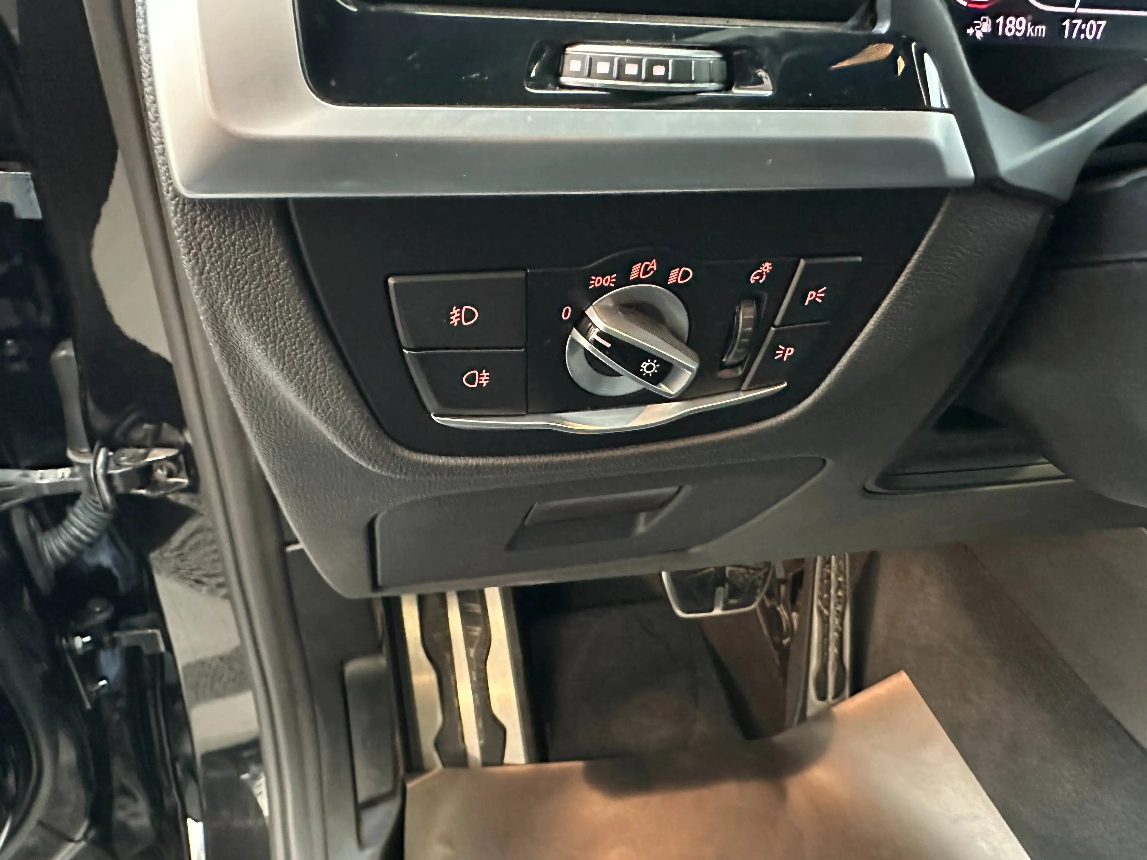 BMW X3 xDrive 30 e M Sport — photo 10