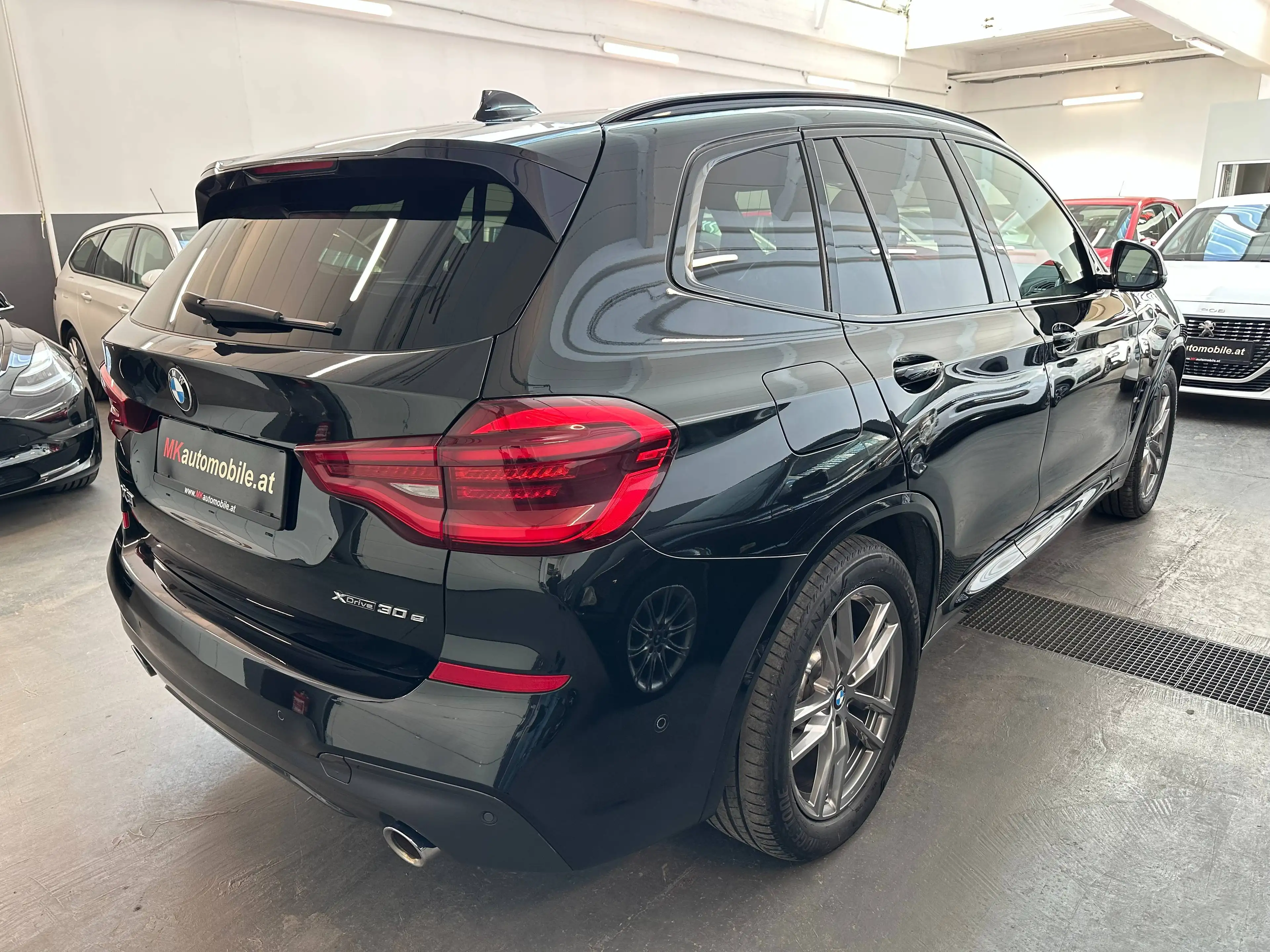BMW X3 xDrive 30 e M Sport — photo 4