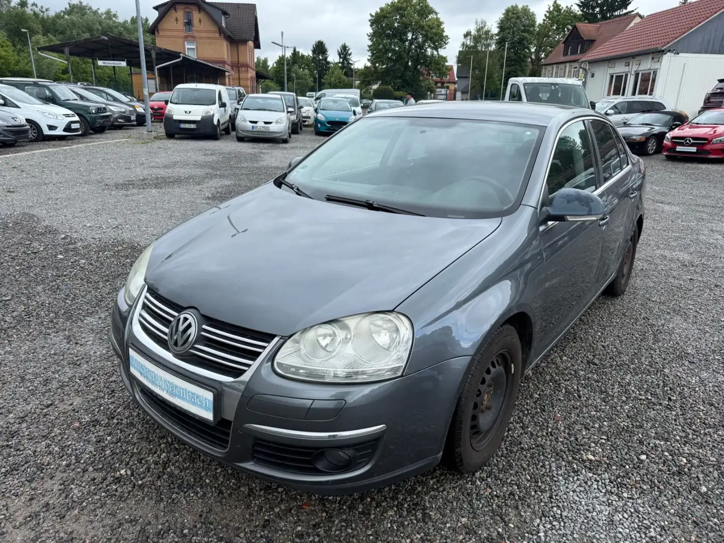 Volkswagen Jetta V Sportline siva - 1