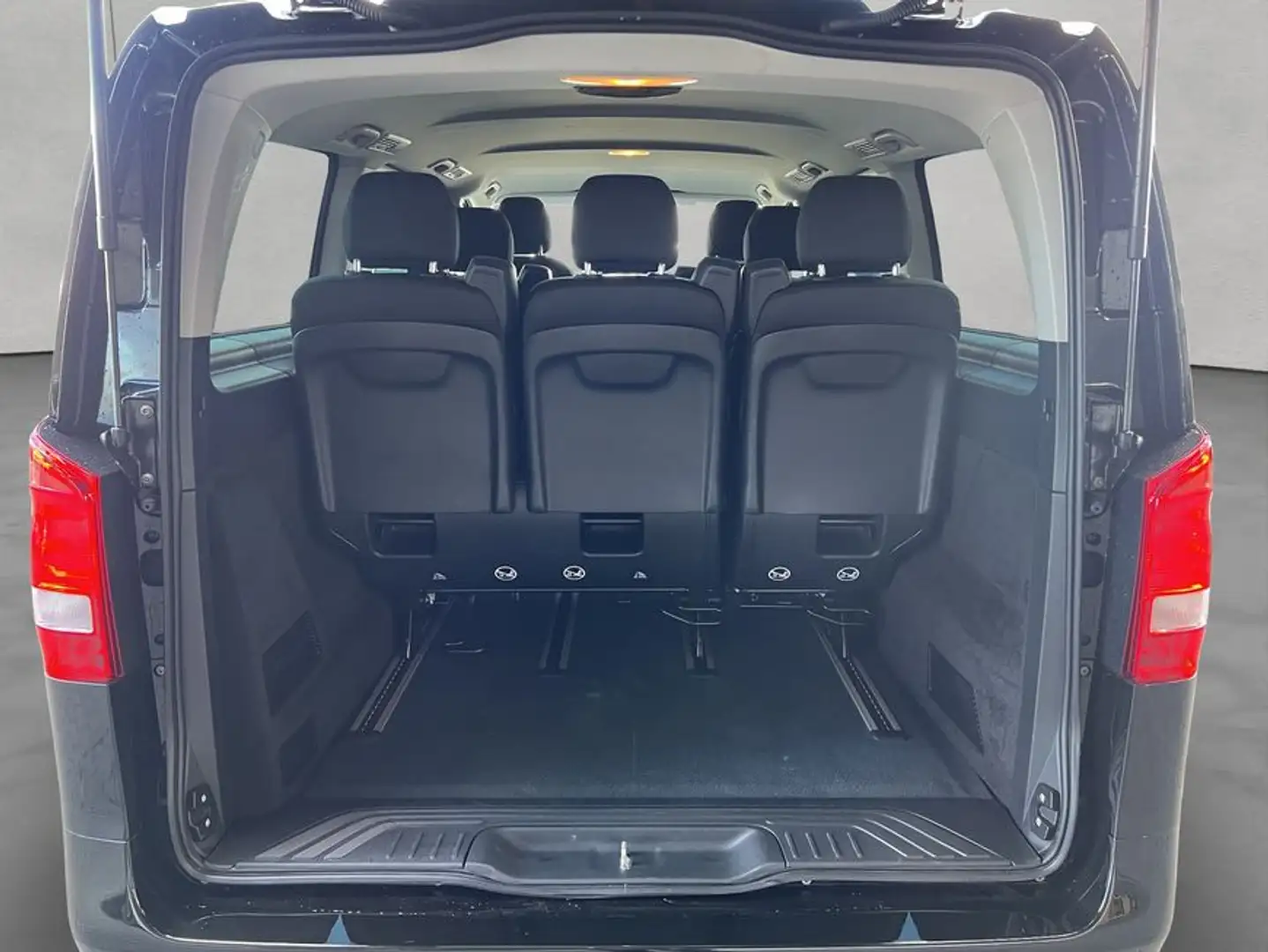 Mercedes-Benz Vito Vito Zwart - 2