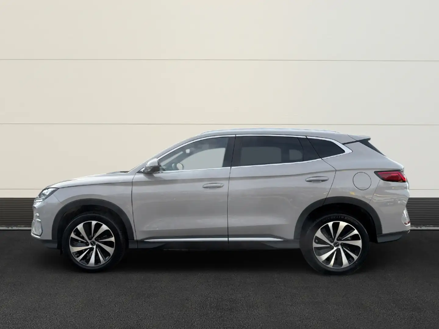 BYD Seal U Design AWD+Pano+360Kam+ACC+HUD+Sitzklima. Gris - 2