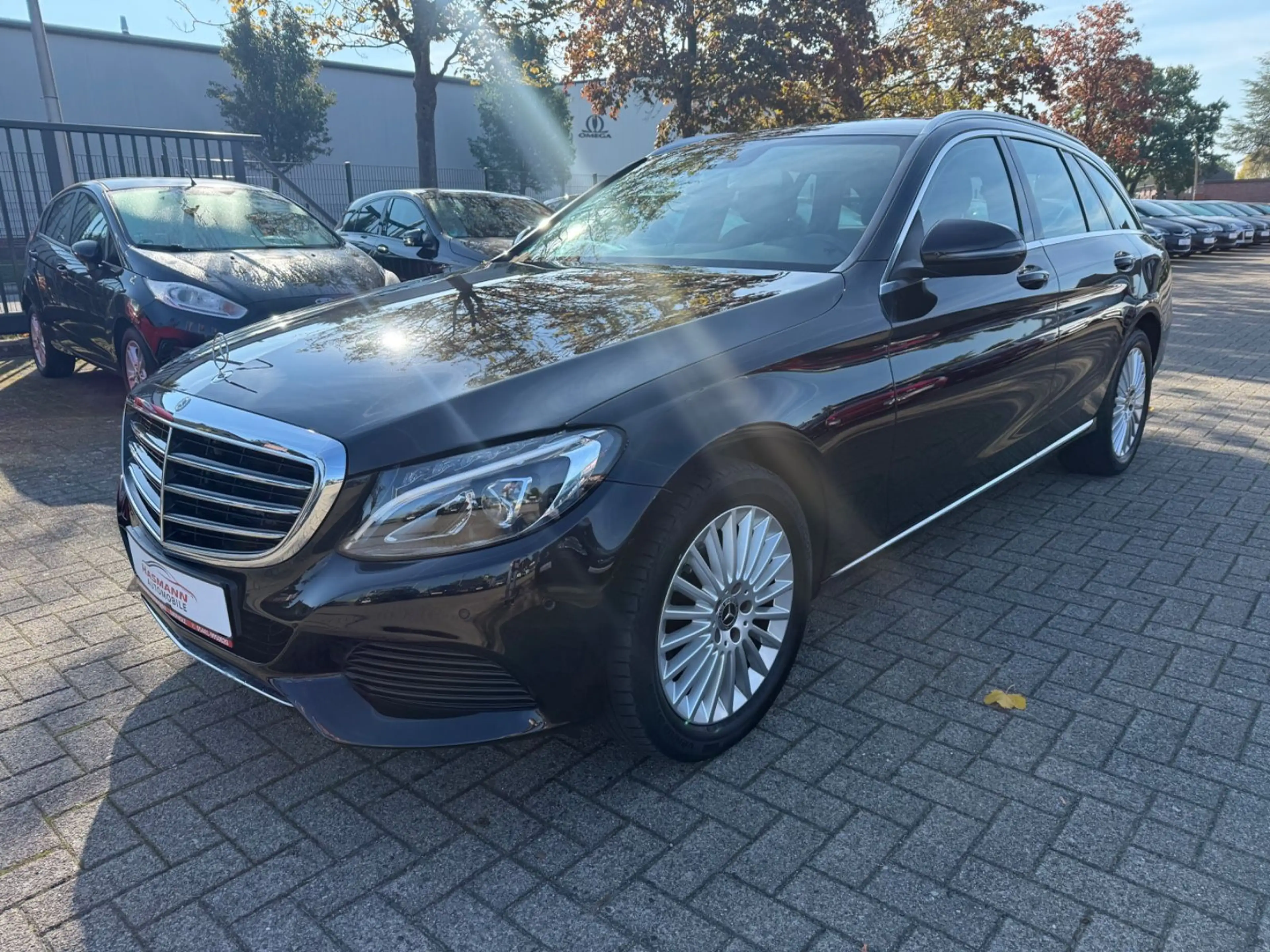 Mercedes-Benz C 200 C T-Modell C 200 CGI*NUR-53.000-KM*NAVI — photo 2