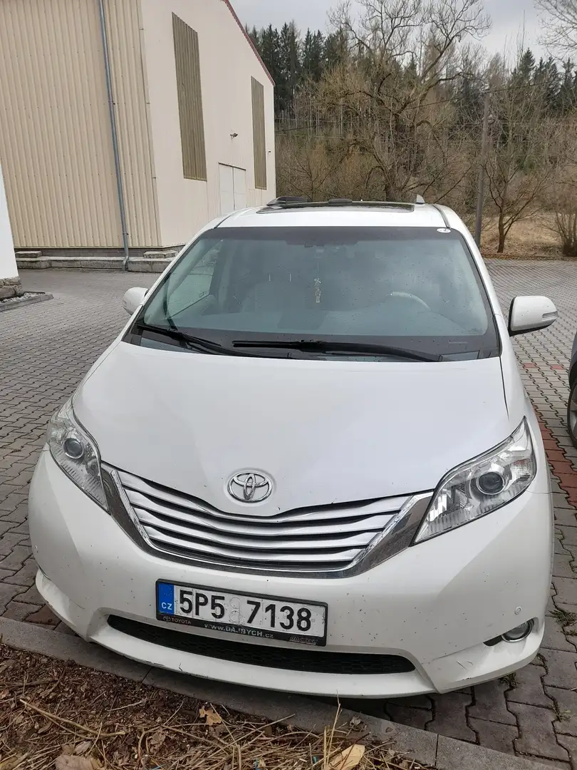 Toyota Sienna LIMITED Bianco - 2