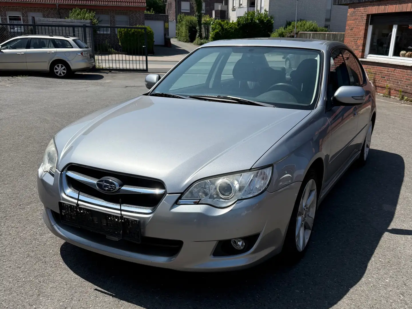 Subaru Legacy 2.5i Comfort Stříbrná - 1