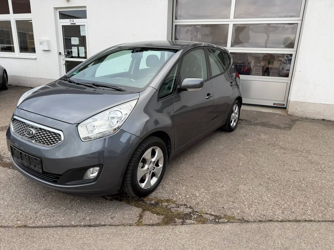 Kia Venga Spirit — photo 1 of 14