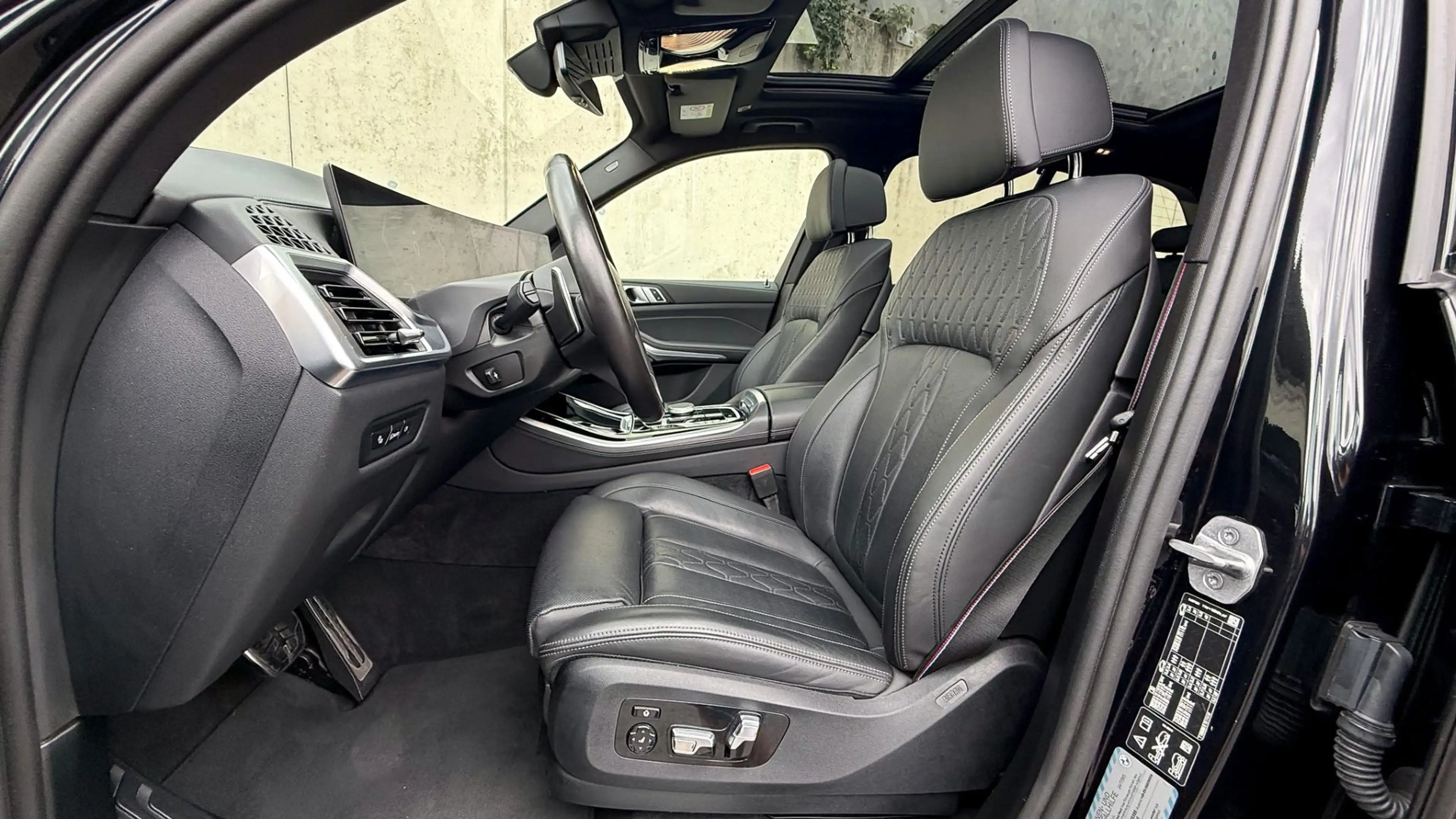 BMW X5 xDrive40d M-Sportpaket Pro — photo 13