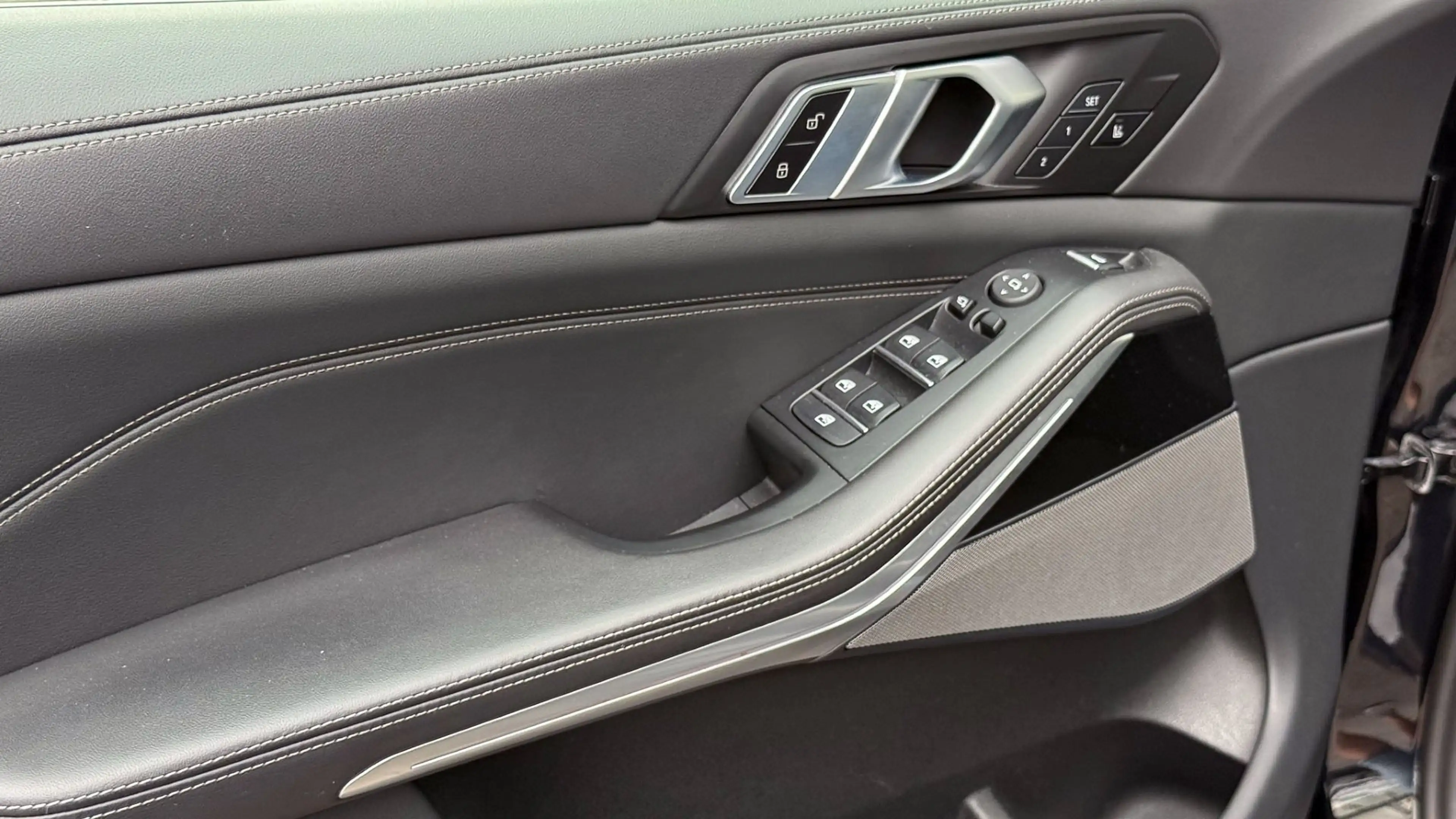BMW X5 xDrive40d M-Sportpaket Pro — photo 12
