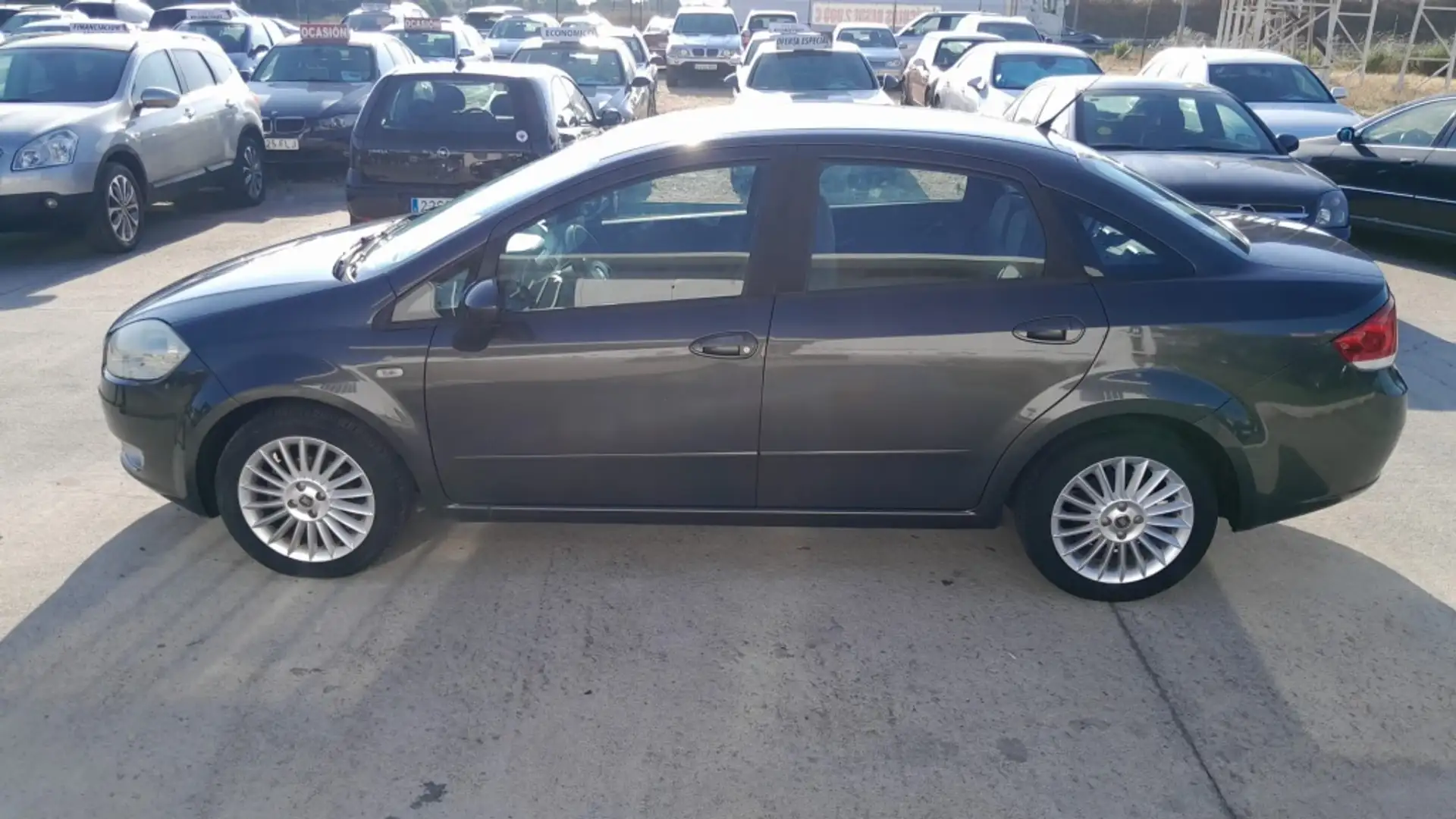 Fiat Linea 1.3Mjt Active Grijs - 2