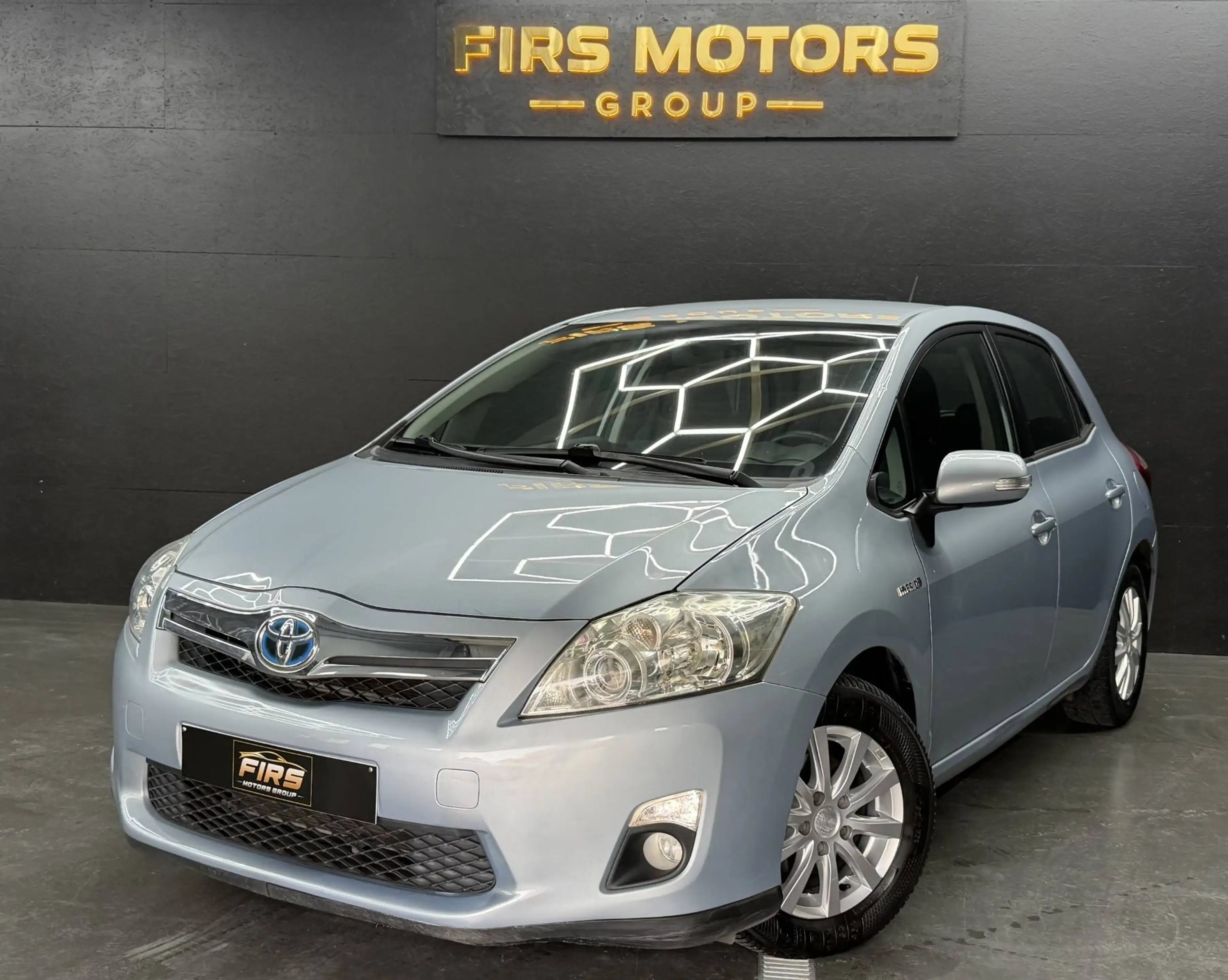 Toyota Auris Auris HEV 1.8i HSD Premium CVT * AIRCO * CARNET COMPLET * GARANTIE **