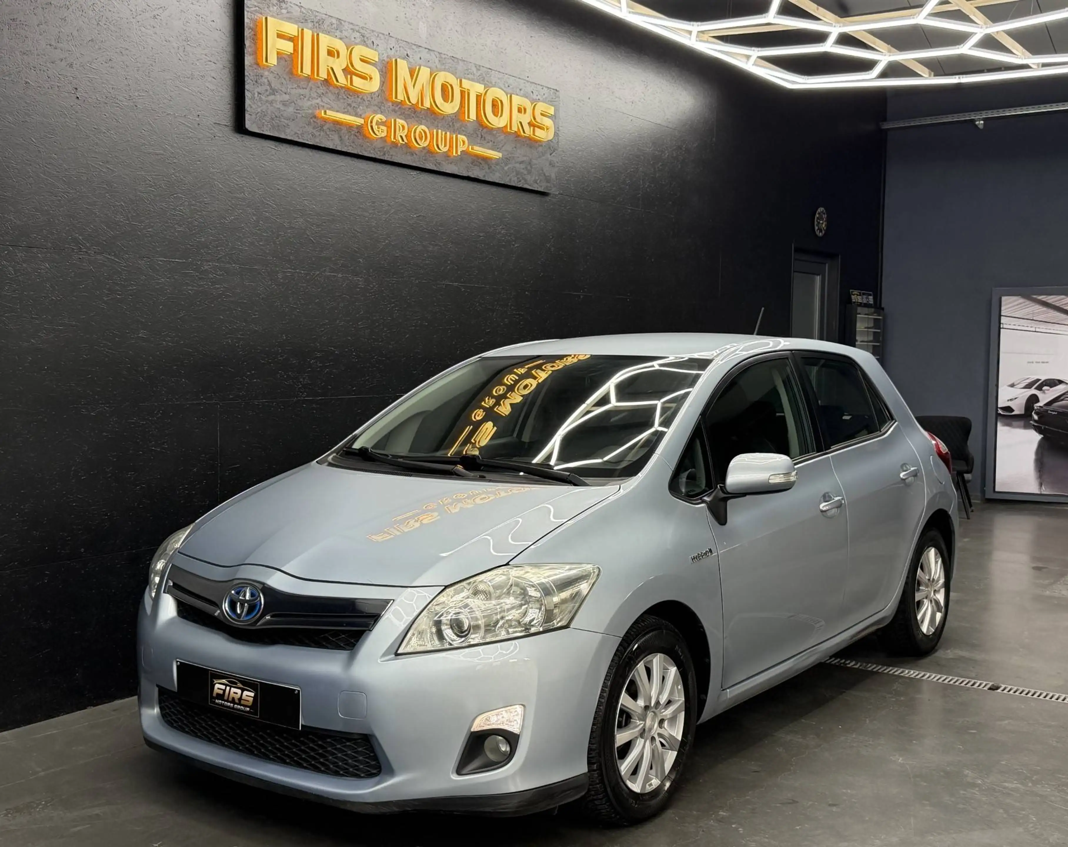 Toyota Auris Auris HEV 1.8i HSD Premium CVT * AIRCO * CARNET COMPLET * GARANTIE ** — photo 10