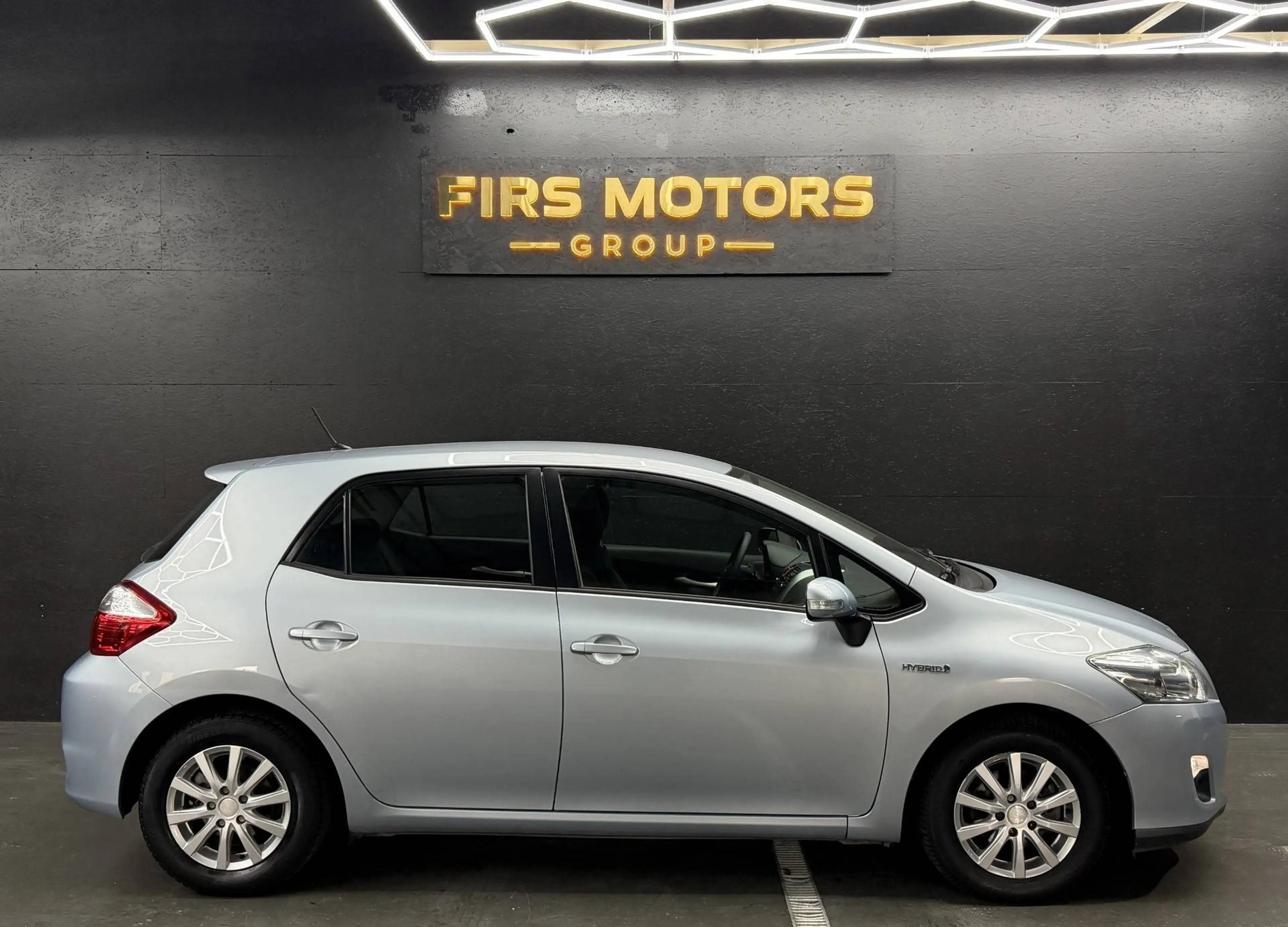 Toyota Auris Auris HEV 1.8i HSD Premium CVT * AIRCO * CARNET COMPLET * GARANTIE ** — photo 7