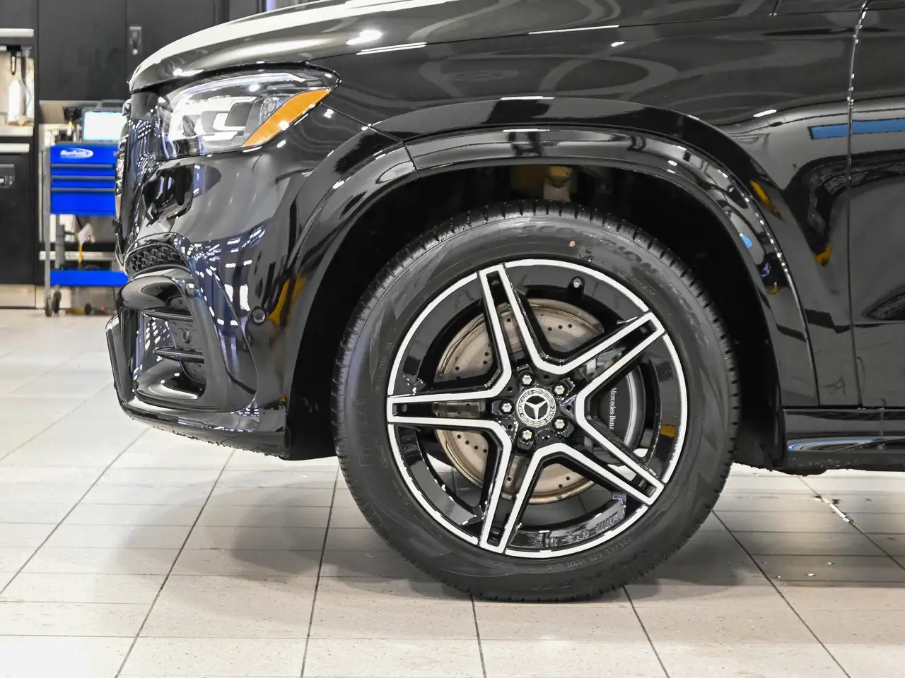 Mercedes-Benz GLS снимка Mercedes-Benz GLS