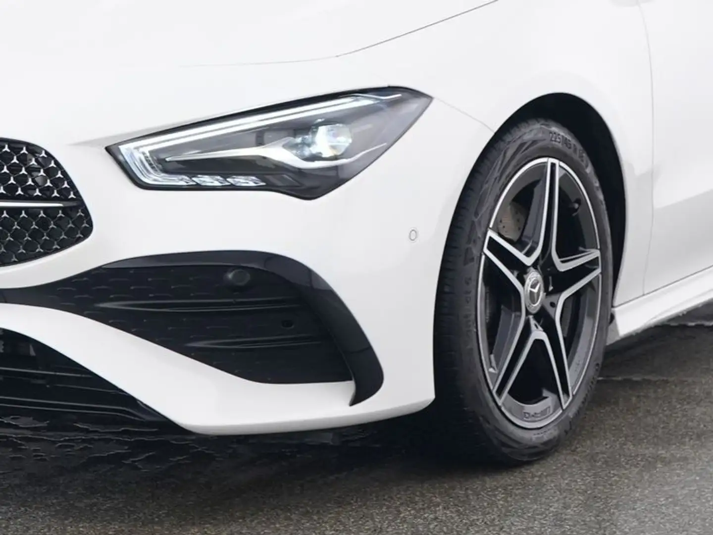Mercedes-Benz CLA 200 AMG Prem *Pano*STDHZG*Distro*360°*Night* Weiß - 2
